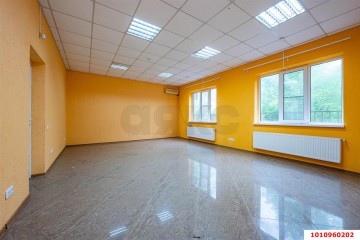 Фото №2: Отдельное здание 230 м² - Краснодар, мкр. Гидростроителей, ул. Дмитрия Благоева, 24