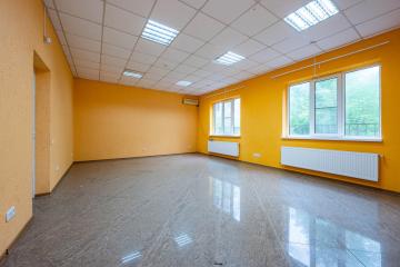 Фото №2: Коммерция 230 м² - Краснодар, мкр. Гидростроителей, ул. имени Дмитрия Благоева, 24