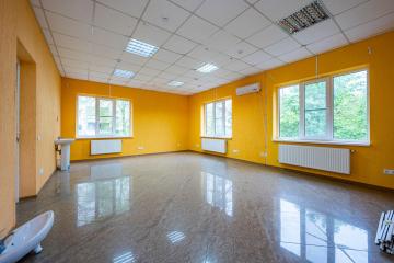 Фото №4: Коммерция 230 м² - Краснодар, мкр. Гидростроителей, ул. имени Дмитрия Благоева, 24