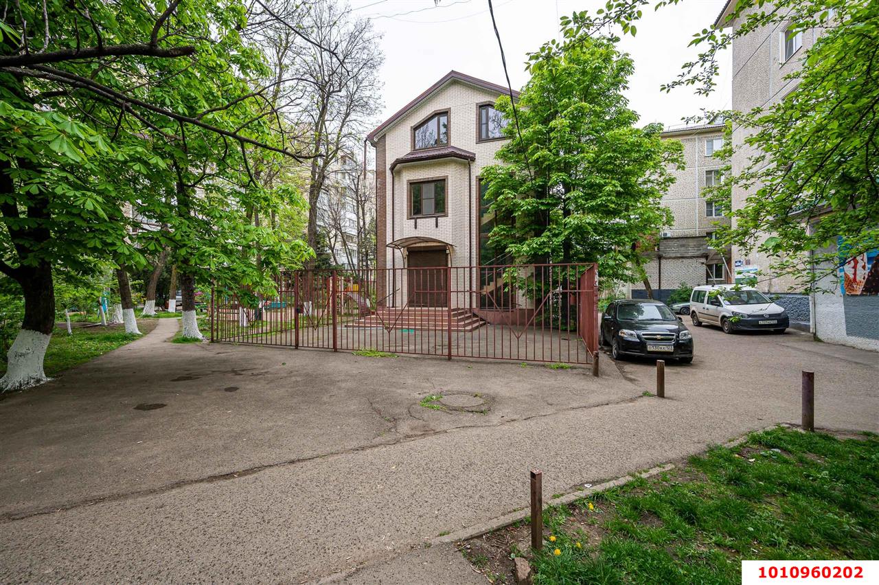 Фото №15: Отдельное здание 230 м² - Краснодар, Гидростроителей, ул. Дмитрия Благоева, 24