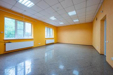 Фото №1: Коммерция 230 м² - Краснодар, мкр. Гидростроителей, ул. имени Дмитрия Благоева, 24