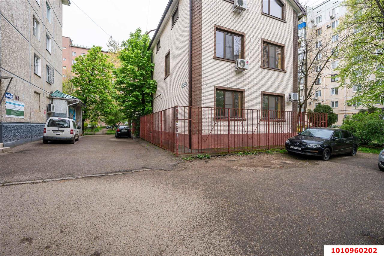 Фото №14: Отдельное здание 230 м² - Краснодар, Гидростроителей, ул. Дмитрия Благоева, 24