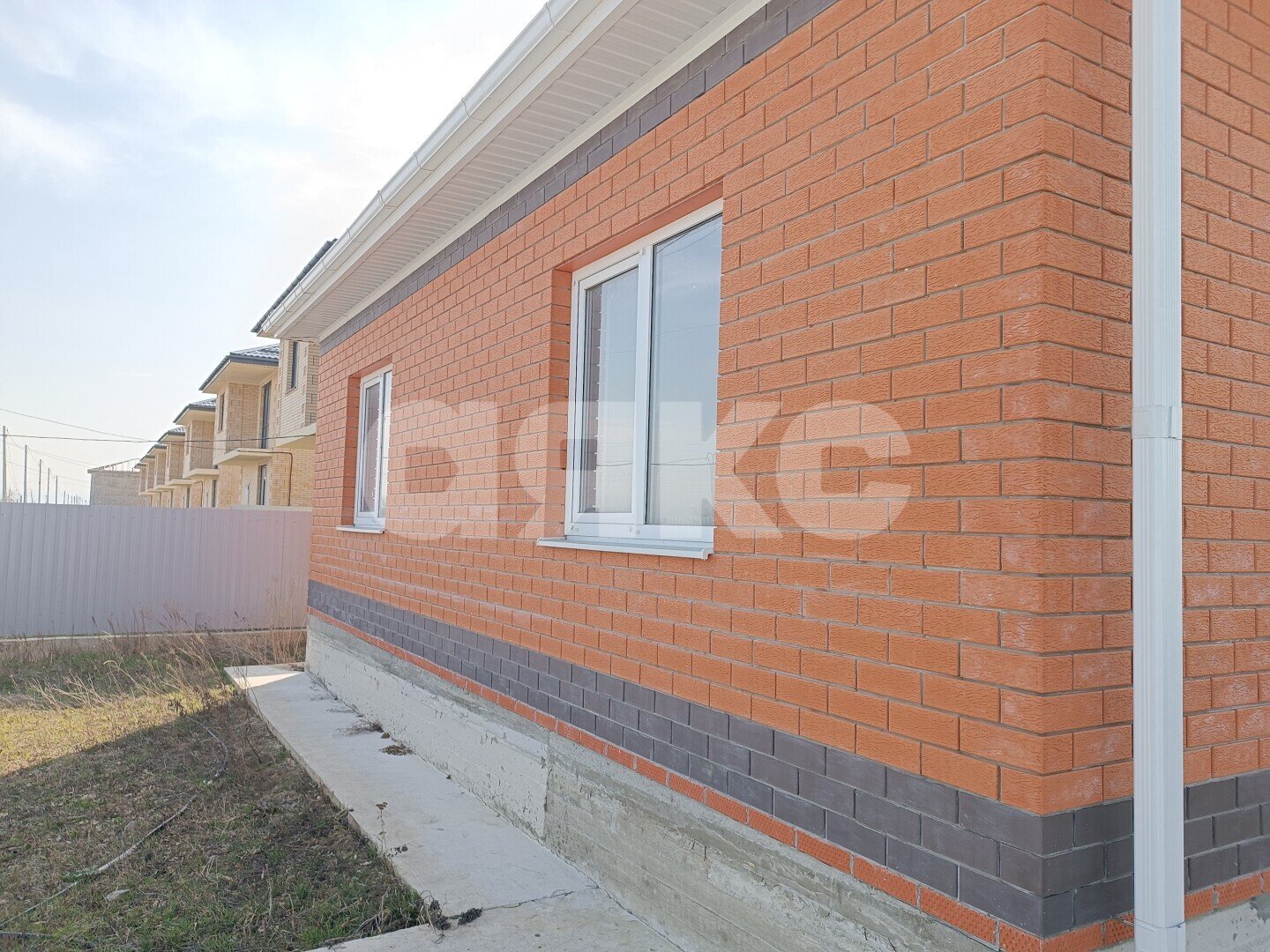 Фото №15: Дом <span class="whitespace-nowrap">95 м²</span> <span class="whitespace-nowrap">+ 4.5 сот.</span>, <span class="whitespace-nowrap">1 эт.</span> - Гай-Кодзор, п. коттеджный  Раздолье 2, ул. Нельсона Степаняна, 6