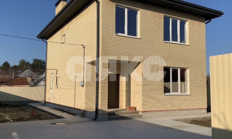 Фото №1: Дом 140 м² + 4.5 сот. - Горячий Ключ, Курортная Зона, ул. Закруткина