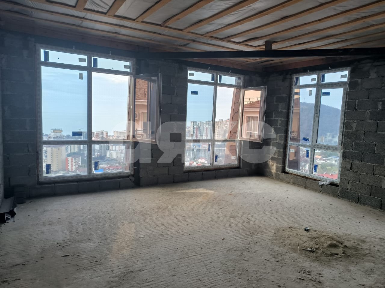 Фото №2: 1-комнатная квартира 35 м² - Сочи, Мамайка, ул. Целинная, 10