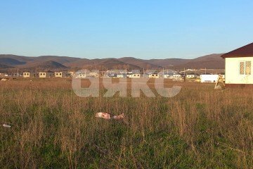 Фото №2: Земельный участок под ИЖС - Семигорский, ул. имени Казачки Марьяны