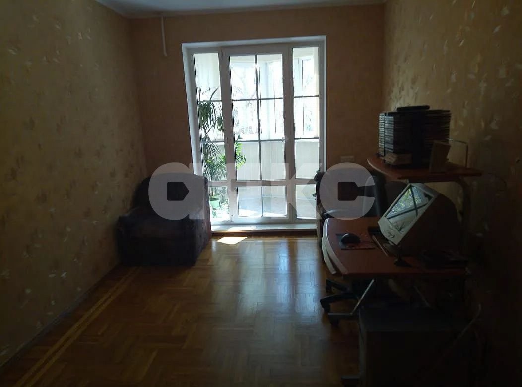 Фото №2: 5+-комнатная квартира 122 м² - Ростов-на-Дону, 2-й, ул. Ерёменко, 66/6