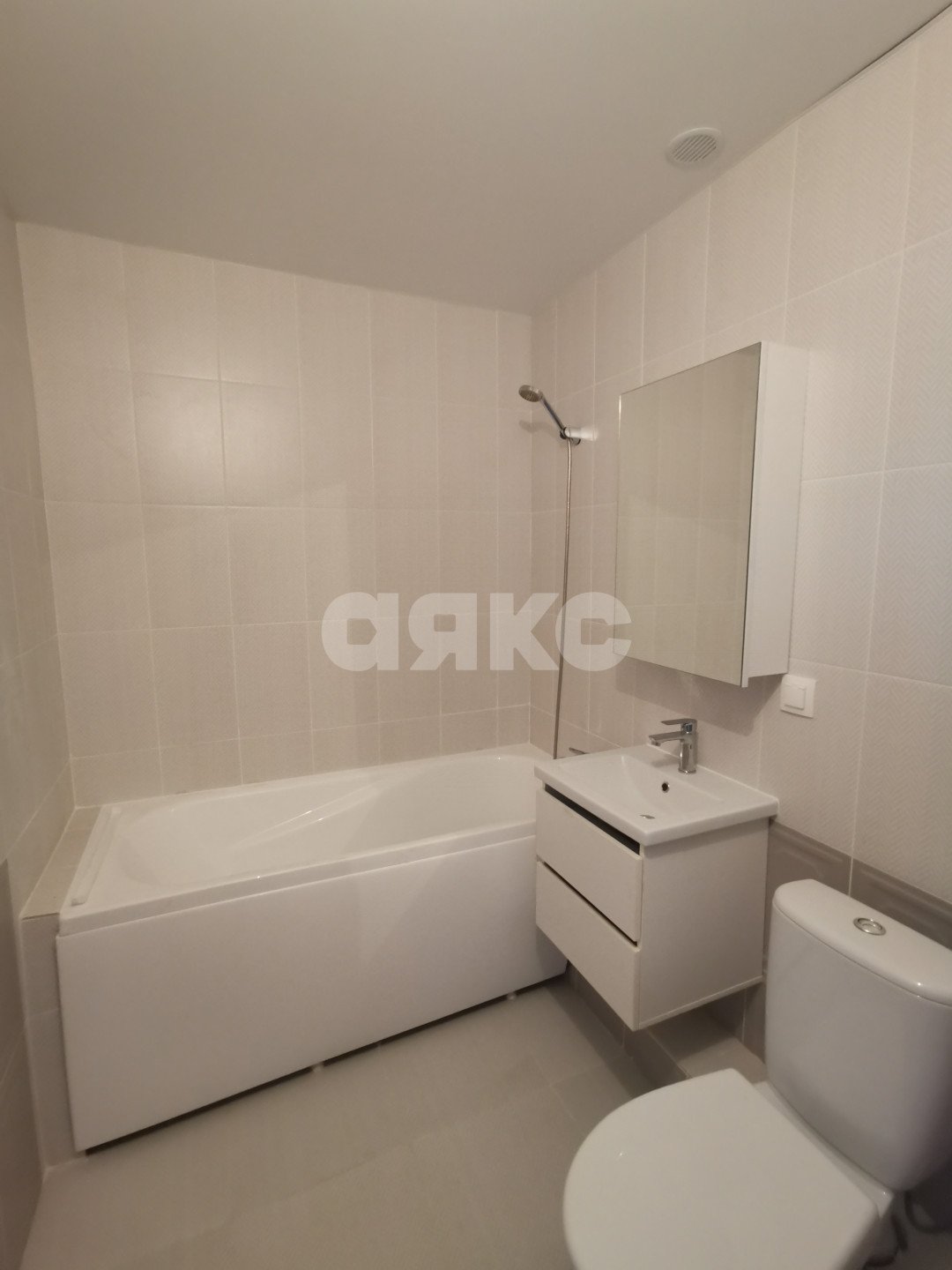 Фото №9: 2-комнатная квартира 61 м² - Анапа, жилой комплекс Южный квартал, ул. Супсехское шоссе, 39к14