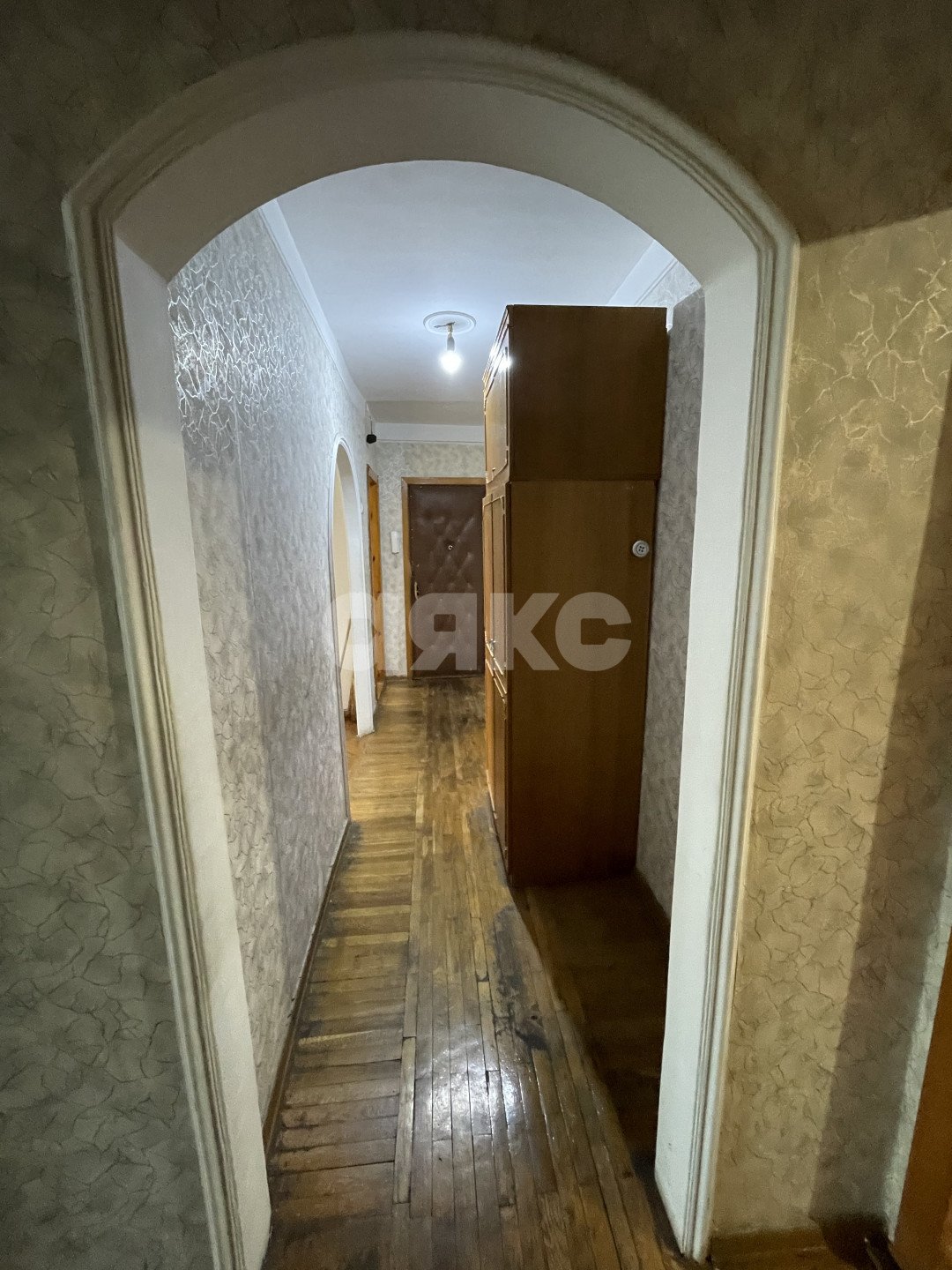 Фото №6: 3-комнатная квартира <span class="whitespace-nowrap">61 м²</span>, <span class="whitespace-nowrap">8/9 эт.</span> - Майкоп, мкр. квартал Черёмушки, ул. Чкалова, 78