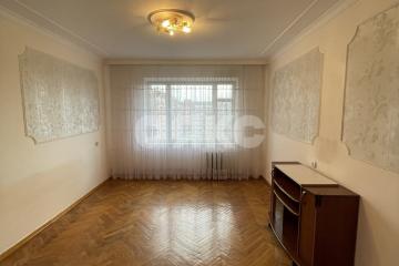 Фото №1: 3-комнатная квартира <span class="whitespace-nowrap">61 м²</span>, <span class="whitespace-nowrap">8/9 эт.</span> - Майкоп, мкр. квартал Черёмушки, ул. Чкалова, 78