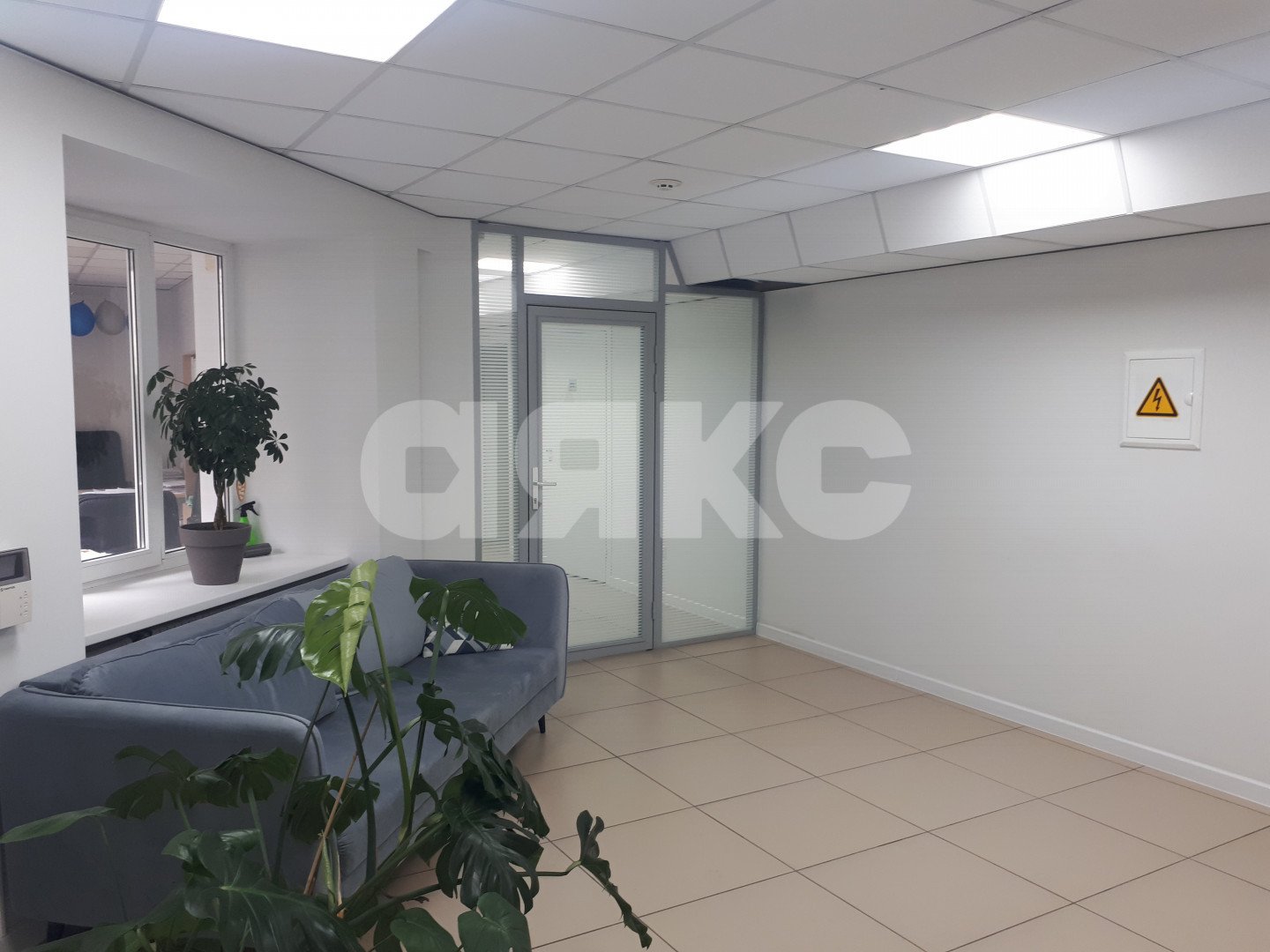 Фото №10: Коммерция 217 м² - Ростов-на-Дону, Ленинский, ул. Максима Горького, 102