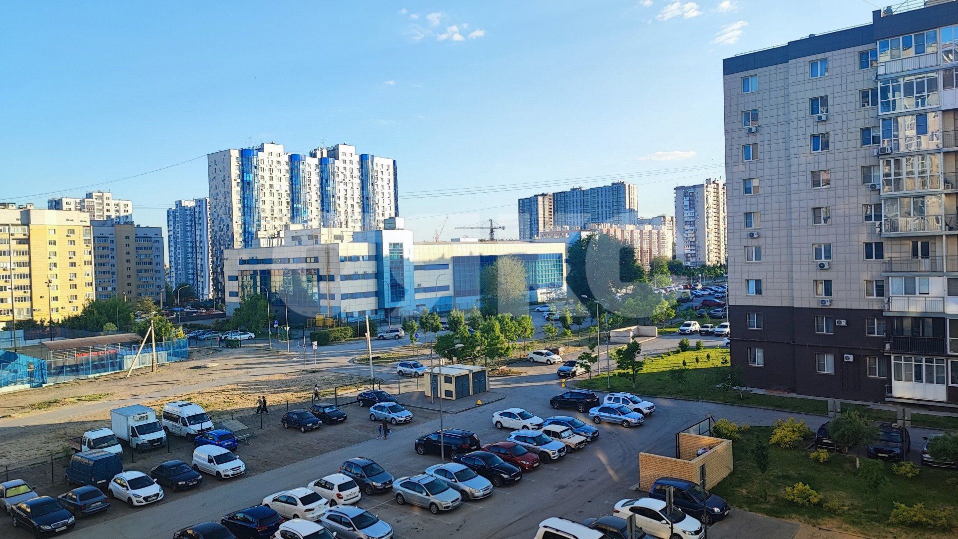 Фото №1: 1-комнатная квартира 38 м² - Волгоград, Семь Ветров, ул. 8-й Воздушной Армии, 16