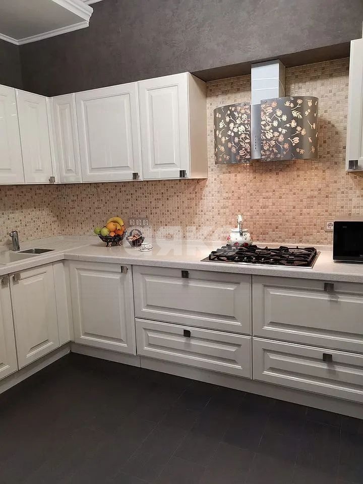 Фото №11: 2-комнатная квартира 113 м² - Ростов-на-Дону, Нахичевань, ул. 14-я Линия, 15