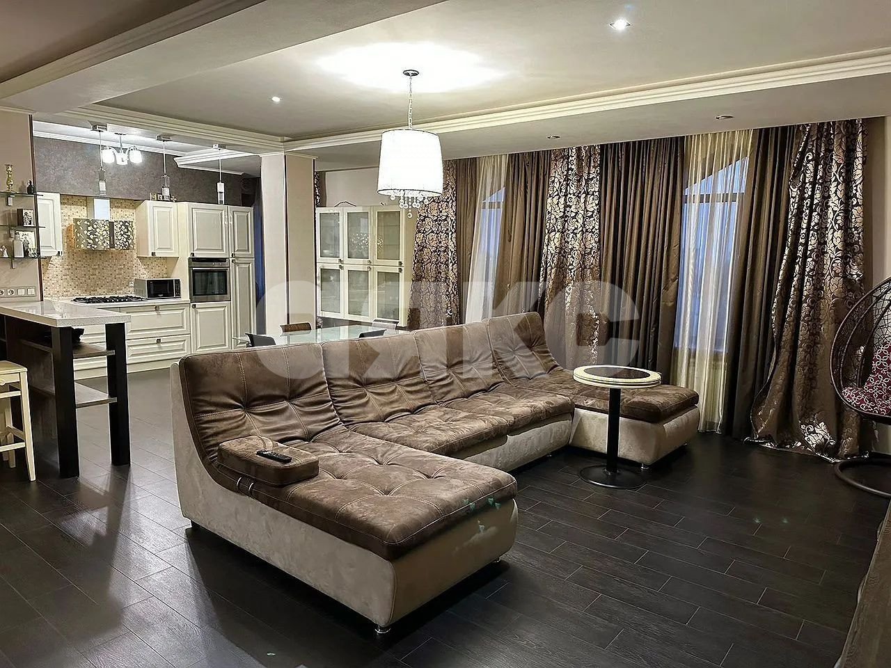 Фото №1: 2-комнатная квартира 113 м² - Ростов-на-Дону, Нахичевань, ул. 14-я Линия, 15