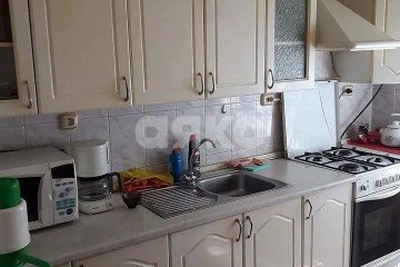 Фото №1: 2-комнатная квартира 50 м² - Ростов-на-Дону, мкр. Александровка, пр-кт 40-летия Победы, 91