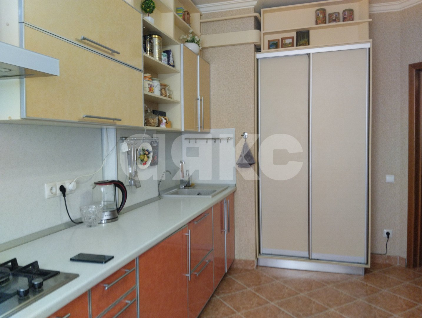 Фото №4: 2-комнатная квартира 74 м² - Горячий Ключ, Администрация, ул. Объездная, 2В