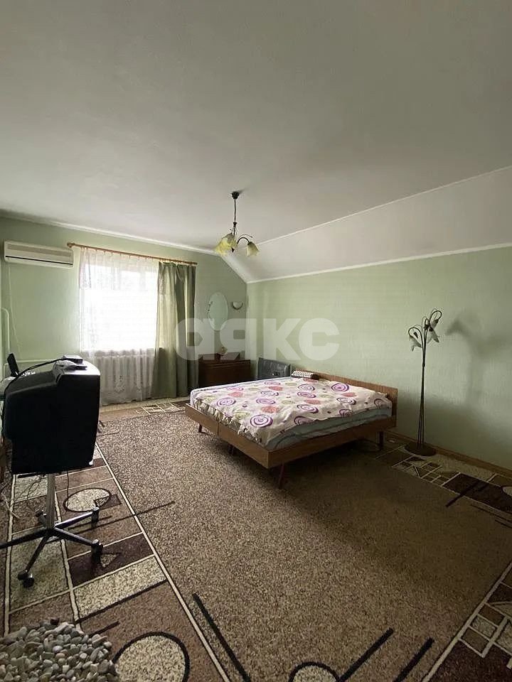 Фото №1: Дом 224 м² + 5.2 сот. - Ростов-на-Дону, квартал Змиёвка, ул. Демократическая, 6