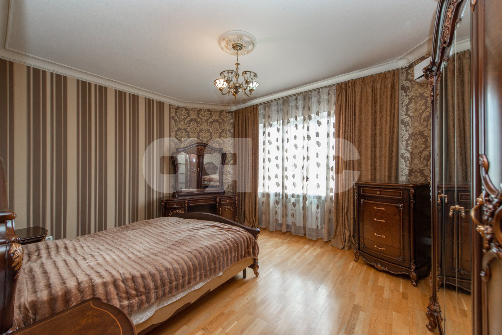 Фото №30: Коттедж 340 м² + 12 сот. - Чалтырь, ул. 50 лет Победы, 69