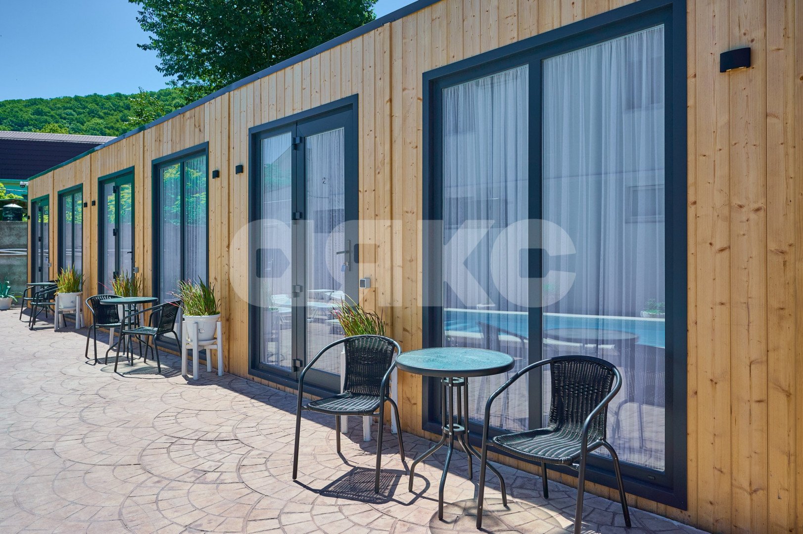 Фото №6: Коммерция 900 м² - Архипо-Осиповка, ул. Заречная, 15