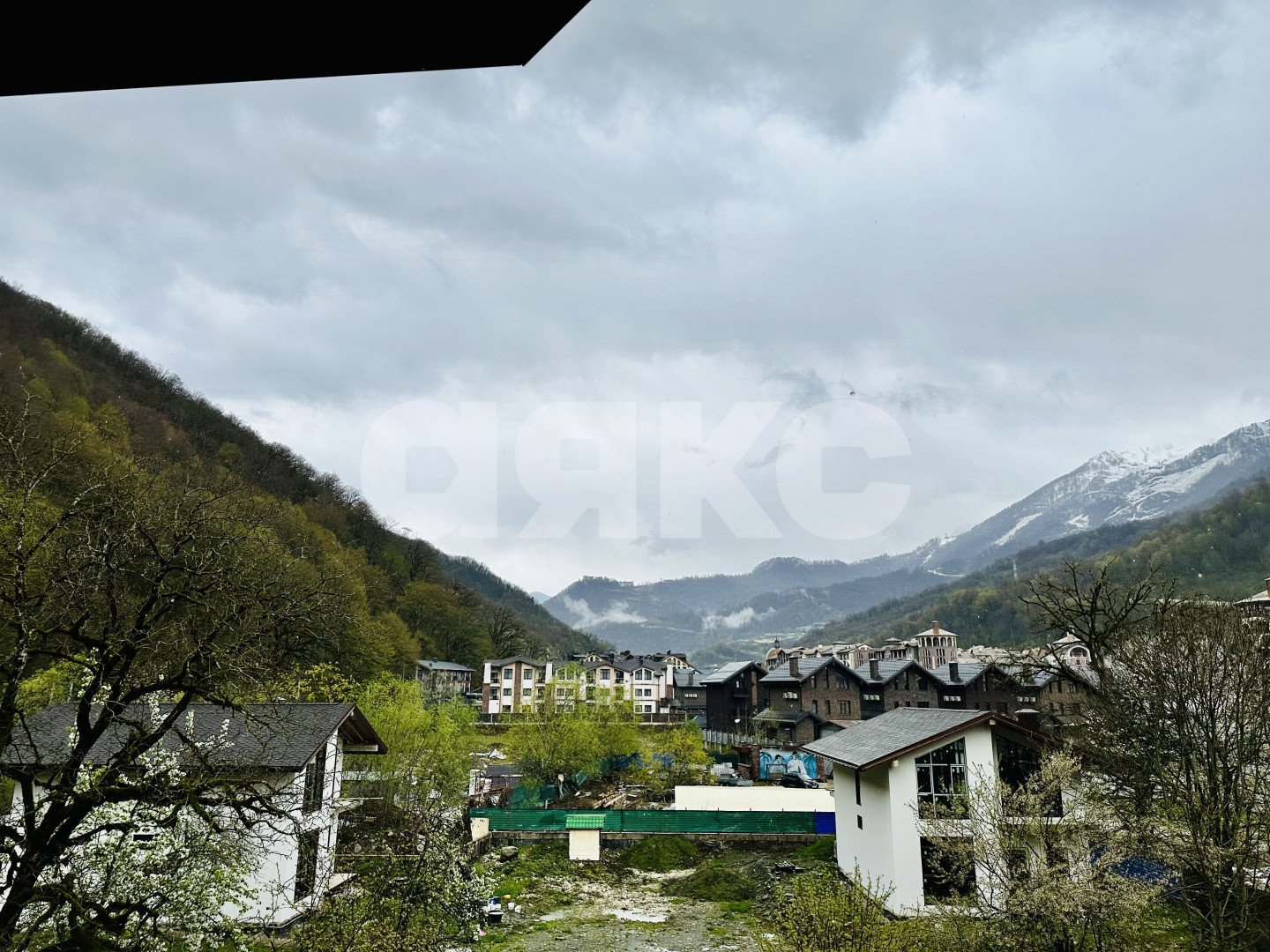 Фото №41: Апартаменты 101 м² - Эстосадок, курорт Красная Поляна, ул. Берёзовая, 88/1