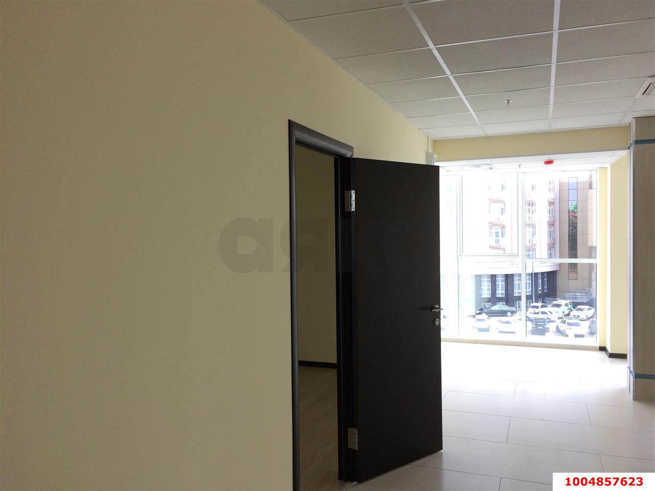 Фото №3: Офисное помещение 80 м² - Краснодар, Центральный, ул. Кубанская набережная, 33