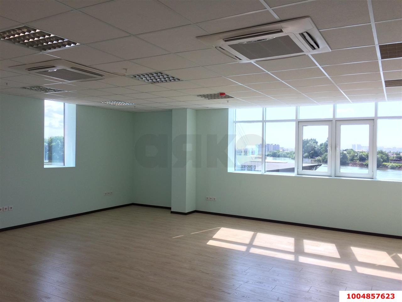 Фото №5: Коммерция 80 м² - Краснодар, Центральный внутригородской округ, Западный внутригородской округ, мкр. Центральный, ул. Кубанская набережная, 33