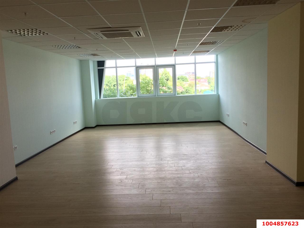Фото №4: Офисное помещение 80 м² - Краснодар, Центральный, ул. Кубанская набережная, 33
