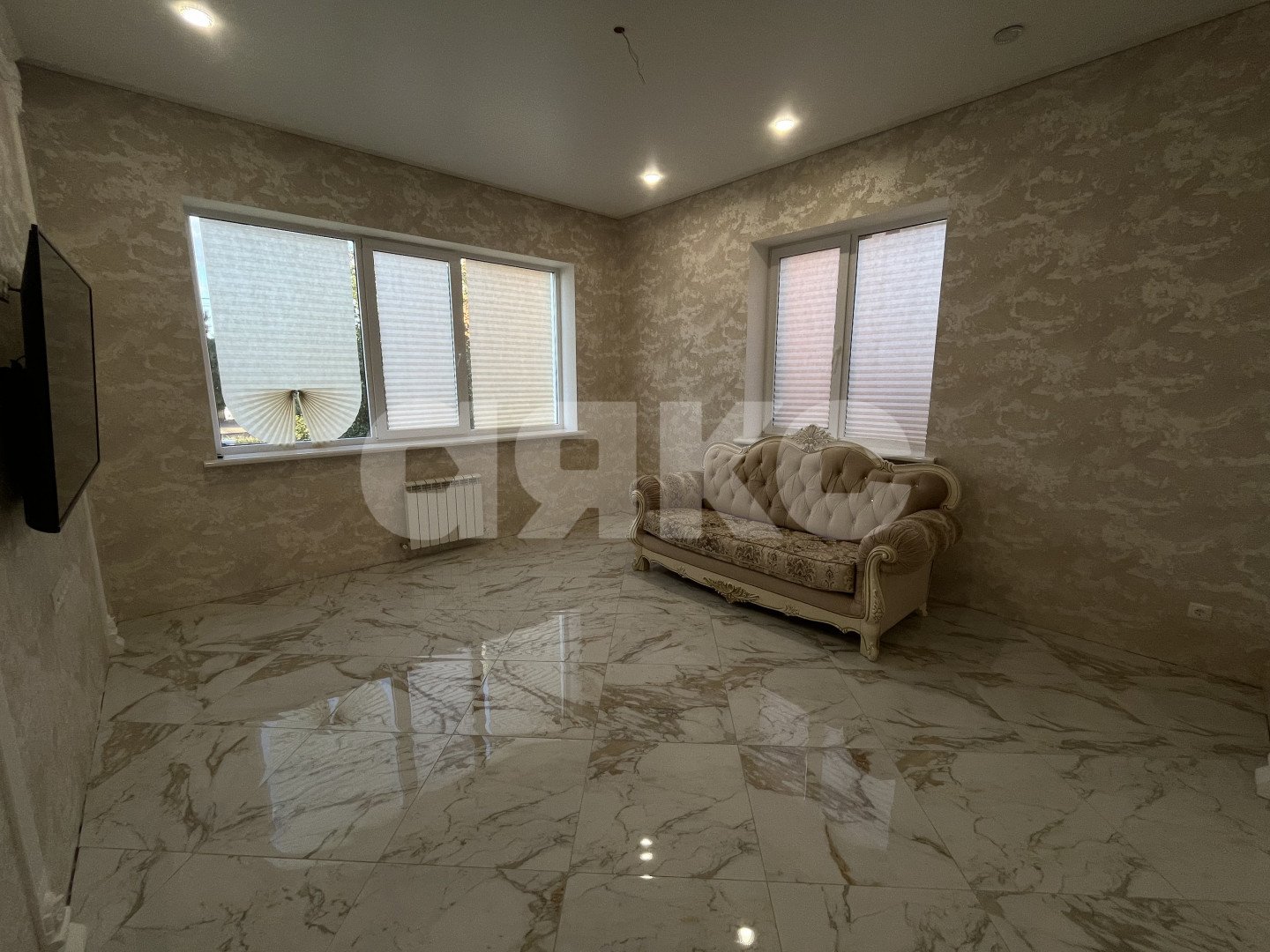 Фото №3: Дом 196 м² + 5.34 сот. - Чалтырь