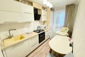 Фото №1: 2-комнатная квартира 43 м² - Нижнекамск, мкр. 17-й, пр-кт Шинников, 51