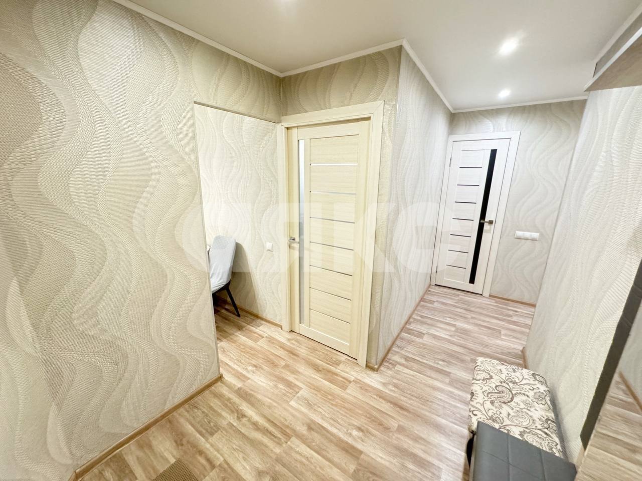 Фото №4: 2-комнатная квартира 43 м² - Нижнекамск, 17-й, пр-кт Шинников, 51