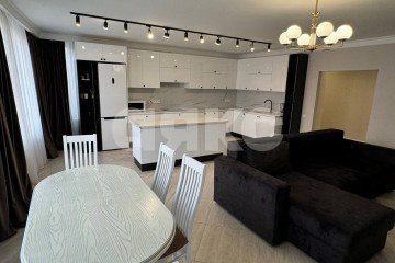 Фото №1: 3-комнатная квартира 90 м² - Ростов-на-Дону, мкр. Богатяновка, ул. Очаковская, 39