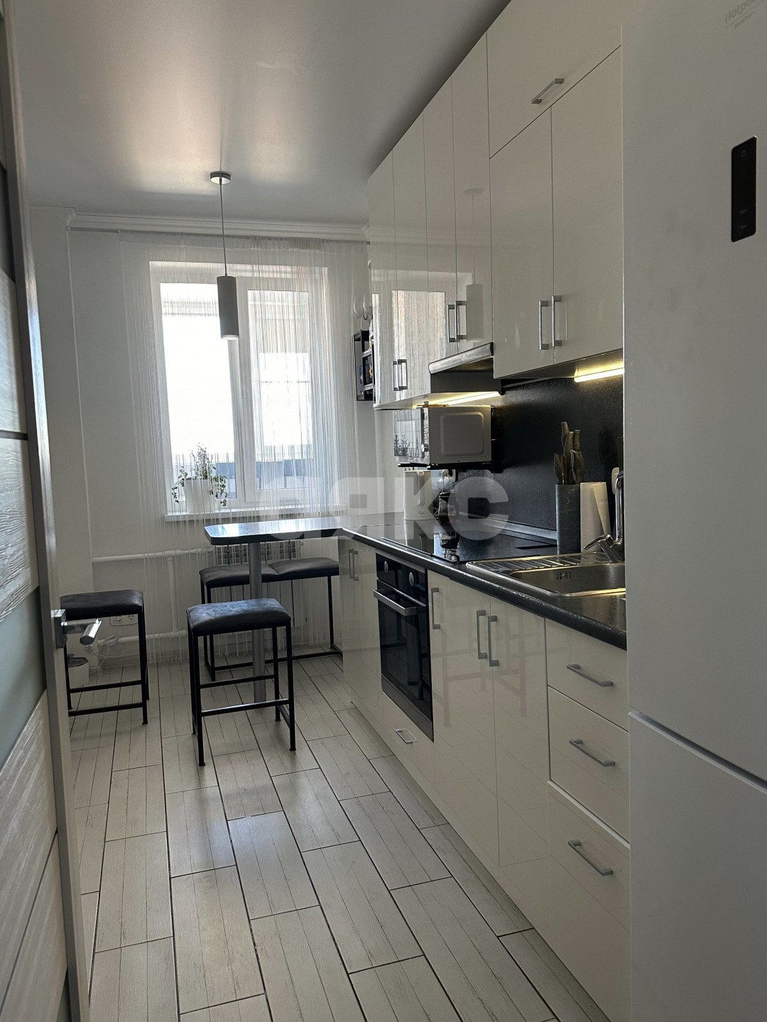 Фото №1: 1-комнатная квартира 41 м² - Ростов-на-Дону, жилой комплекс Николаевский, ул. Ерёменко, 100/70