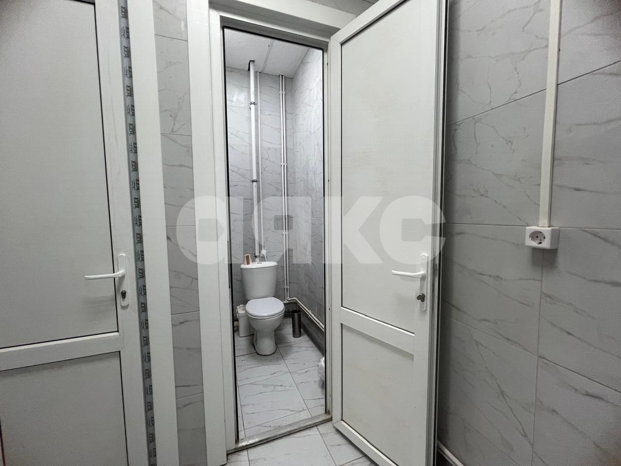 Фото №10: Коммерция 28 м² - Геленджик, Северный, ул. Маршала Жукова, 2к1