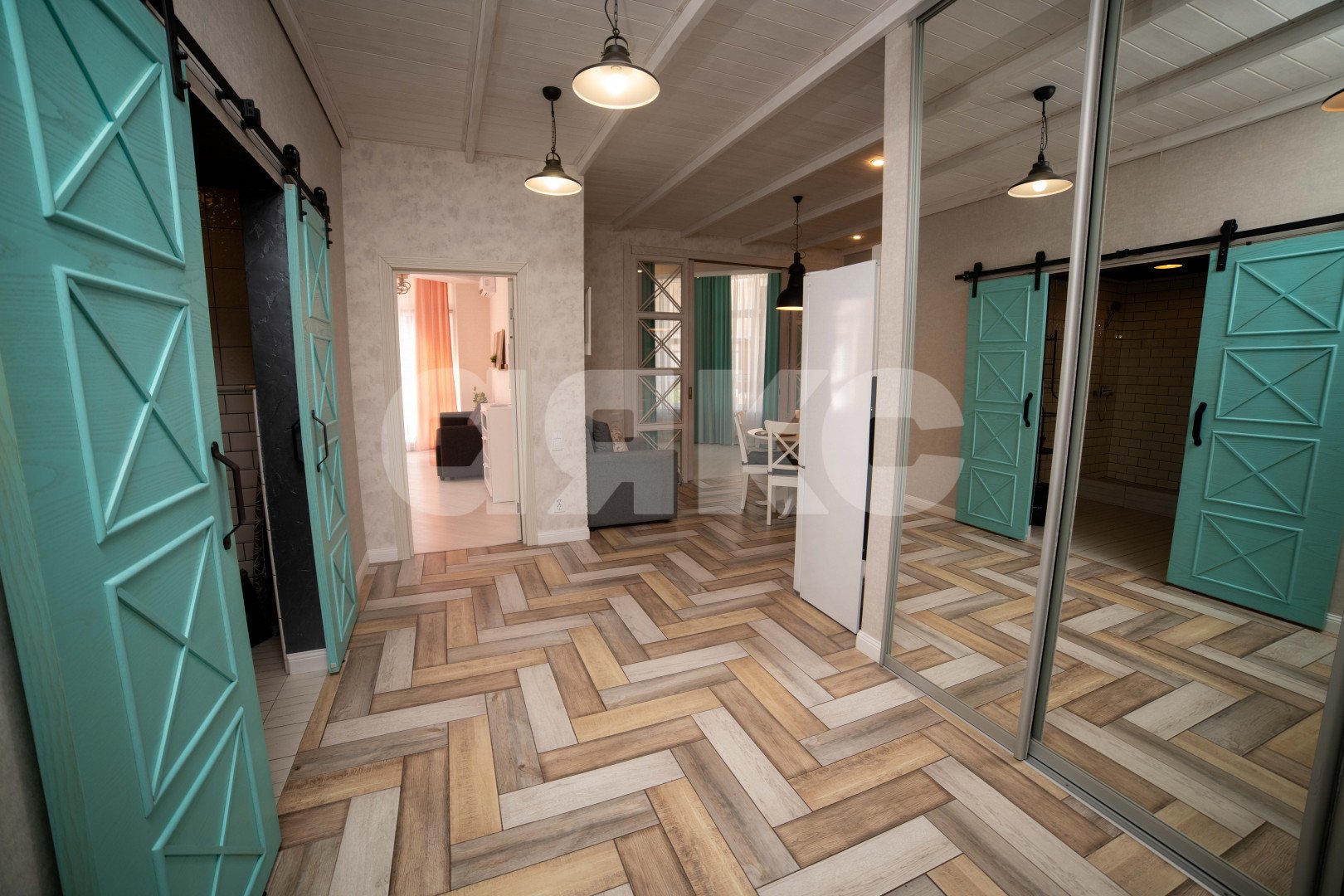 Фото №8: 2-комнатная квартира <span class="whitespace-nowrap">74 м²</span>, <span class="whitespace-nowrap">2/8 эт.</span> - Геленджик, Толстый Мыс, мкр. жилой комплекс Черноморский, ул. Крымская, 19к7