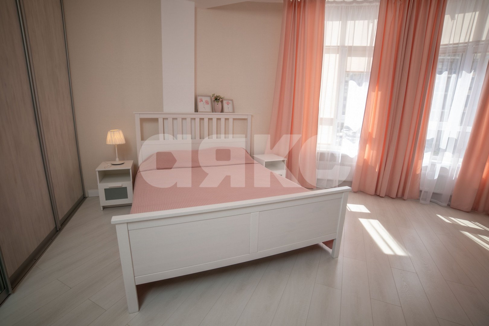 Фото №17: 2-комнатная квартира <span class="whitespace-nowrap">74 м²</span>, <span class="whitespace-nowrap">2/8 эт.</span> - Геленджик, Толстый Мыс, мкр. жилой комплекс Черноморский, ул. Крымская, 19к7