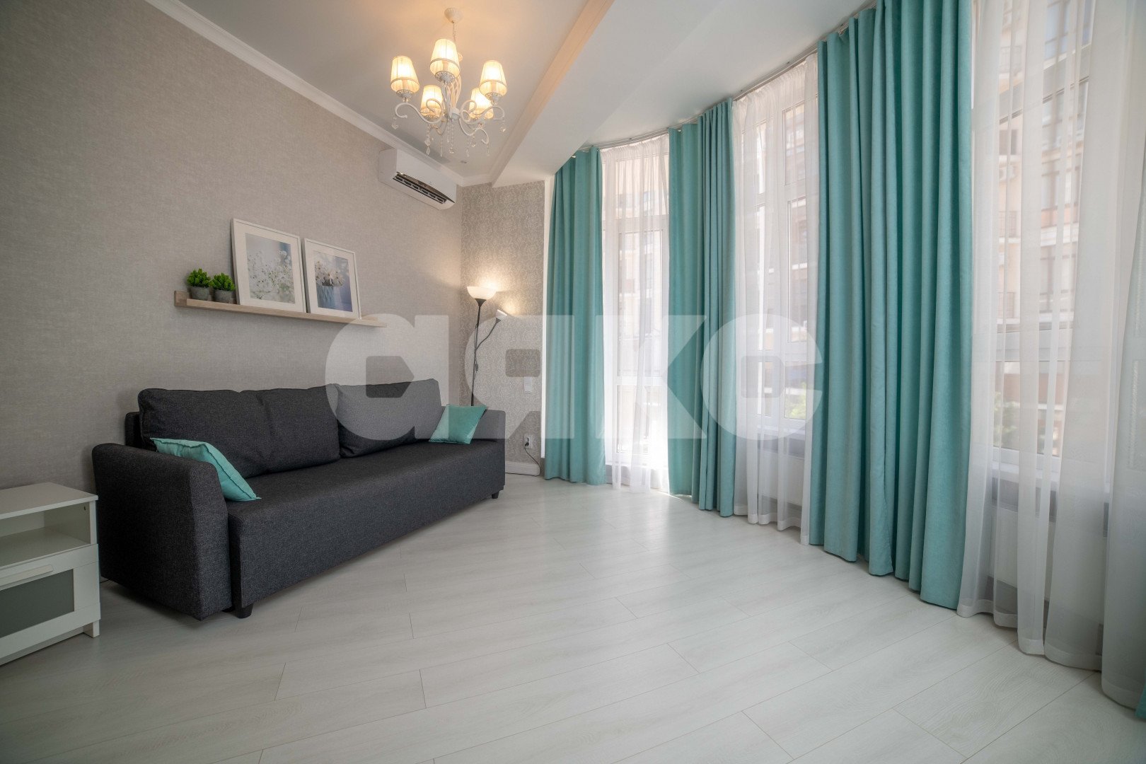 Фото №10: 2-комнатная квартира <span class="whitespace-nowrap">74 м²</span>, <span class="whitespace-nowrap">2/8 эт.</span> - Геленджик, Толстый Мыс, мкр. жилой комплекс Черноморский, ул. Крымская, 19к7