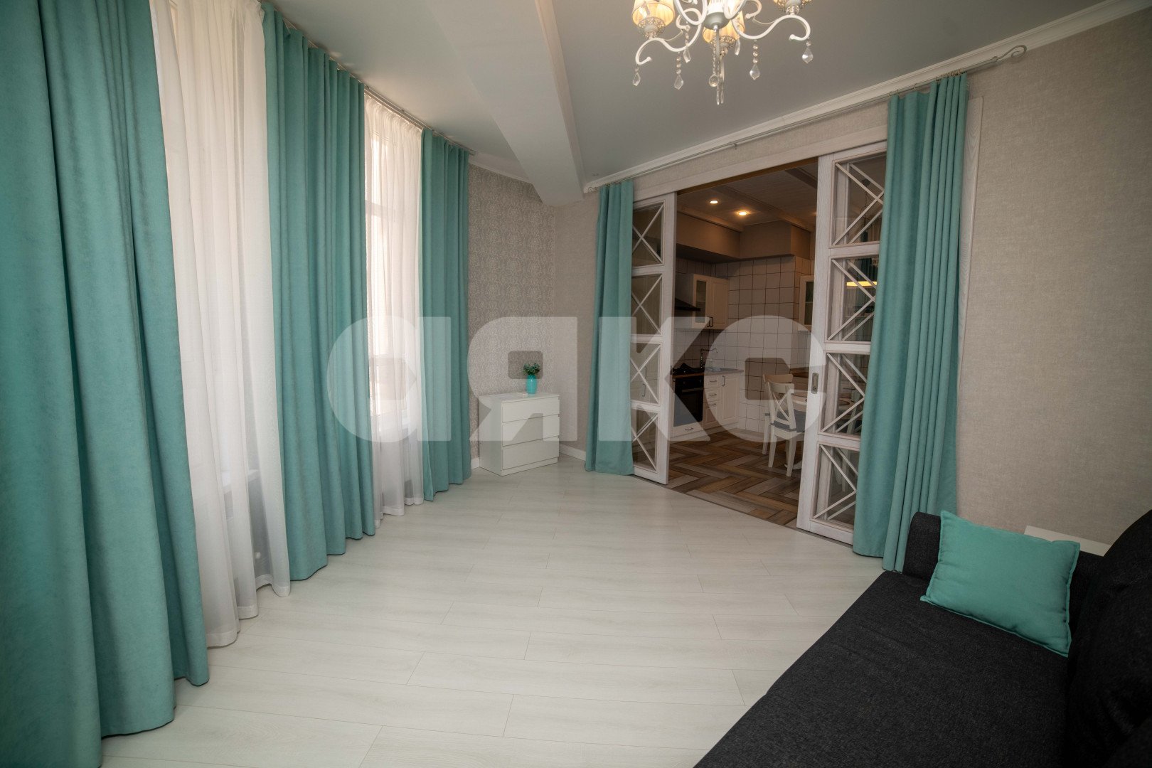 Фото №14: 2-комнатная квартира <span class="whitespace-nowrap">74 м²</span>, <span class="whitespace-nowrap">2/8 эт.</span> - Геленджик, Толстый Мыс, мкр. жилой комплекс Черноморский, ул. Крымская, 19к7