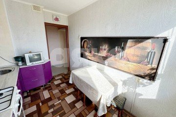 Фото №4: 3-комнатная квартира 64 м² - Нижнекамск, мкр. 24-й, пр-кт Мира, 43