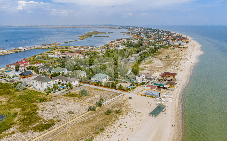 Фото №1: Земельный участок под ИЖС 5 сот. - Мариуполь, Центральный, ул. Греческая площадь