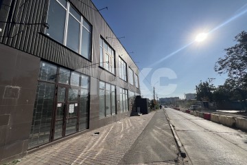 Фото №1: Коммерция 220 м² - Мариуполь, р. Центральный, ул. Митрополитская, 95