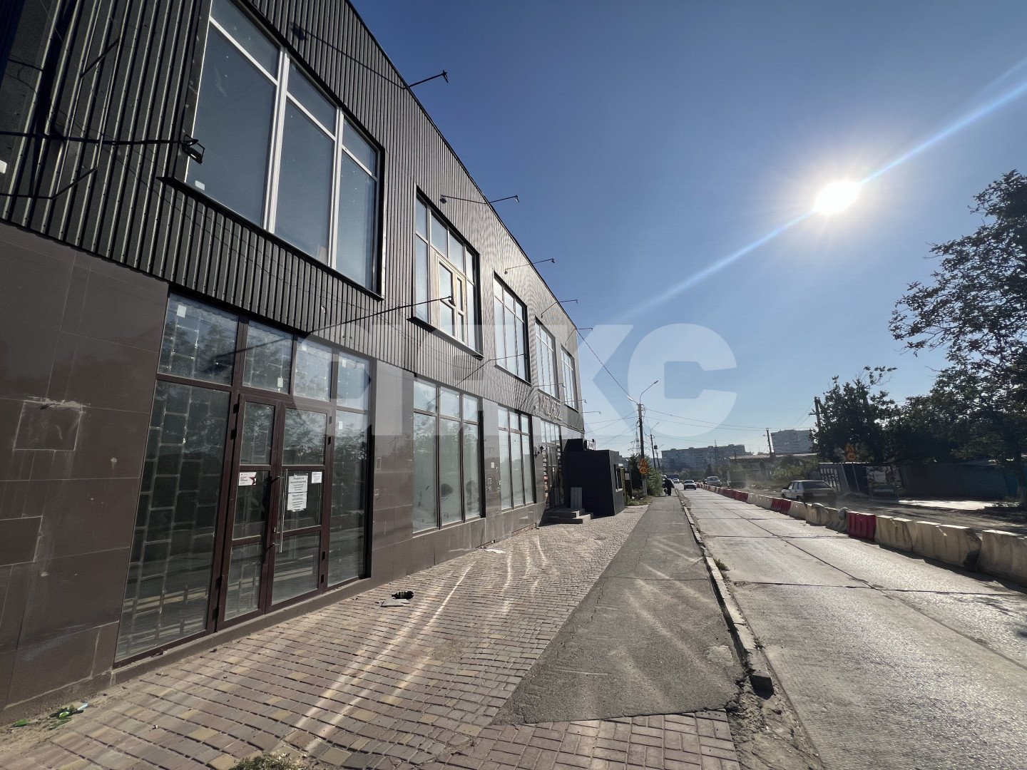 Фото №1: Коммерция 220 м² - Мариуполь, Центральный, ул. Митрополитская, 95