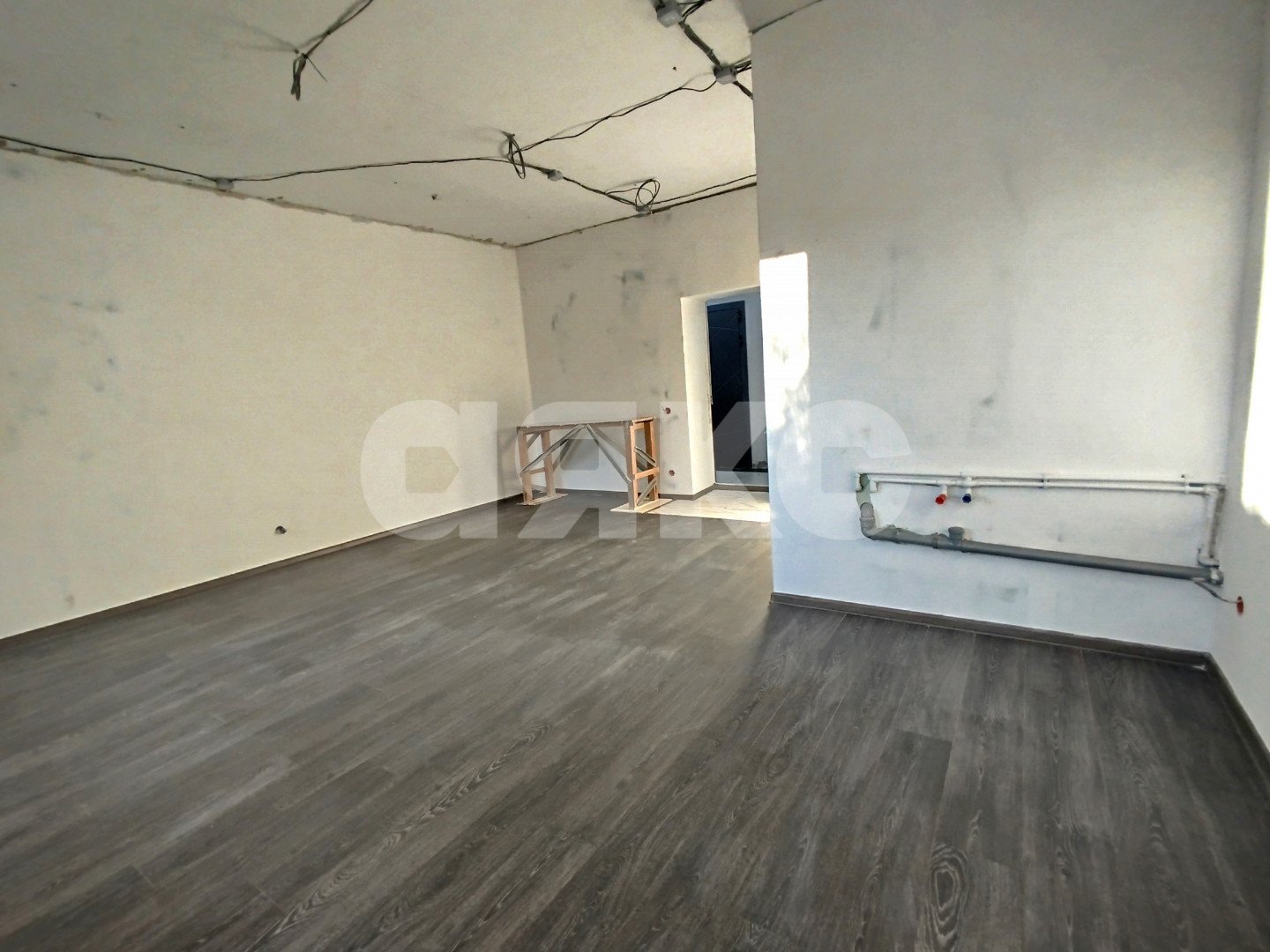 Фото №3: Коммерция 32 м² - Волгоград, Краснооктябрьский, ул. 39-й Гвардейской Дивизии, 8