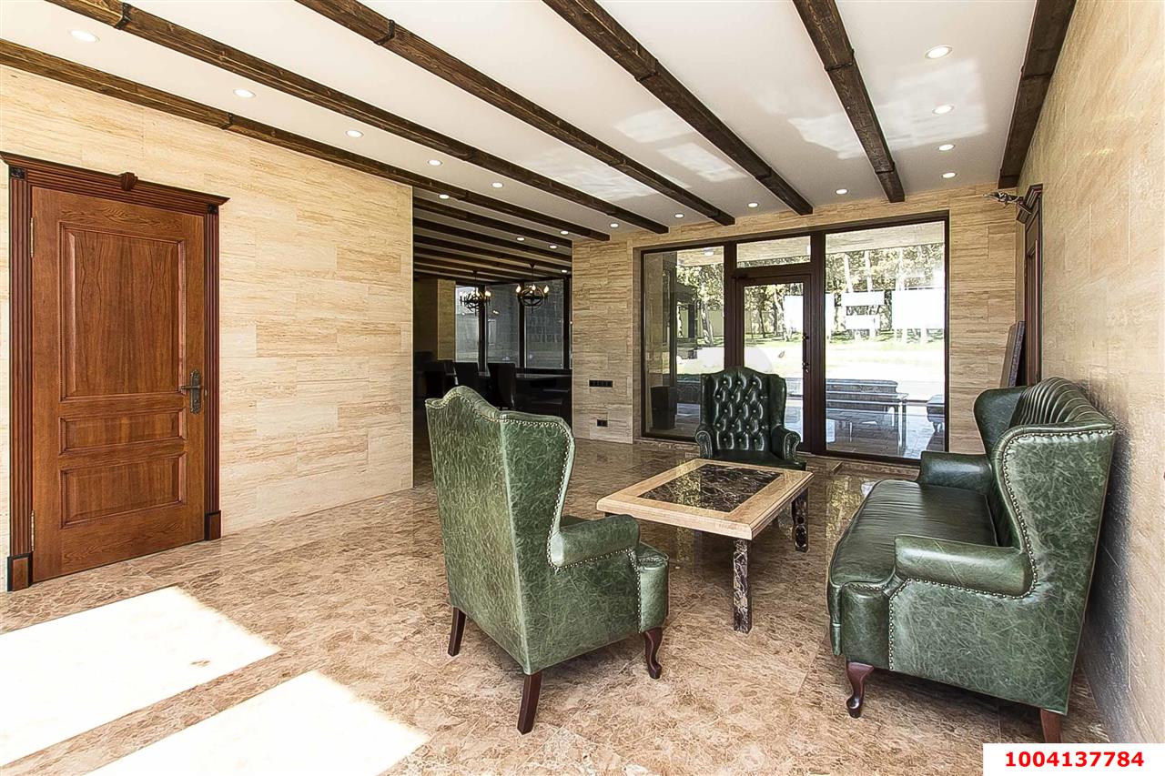 Фото №1: Дом 300 м² + 20 сот. - Крепостная, мкр. Солнечная Поляна, ул. Южная, 25