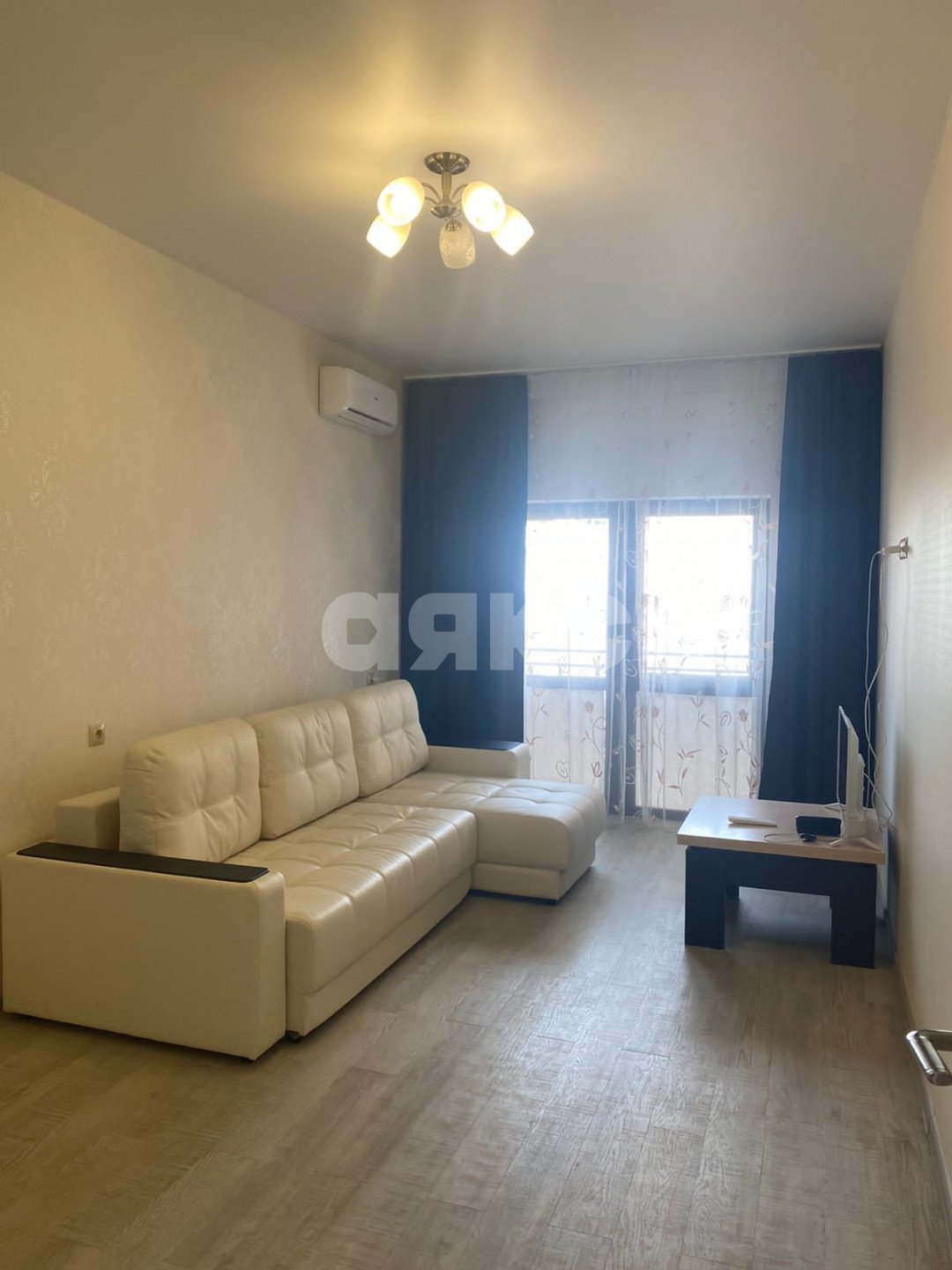 Фото №3: 2-комнатная квартира 75 м² - Геленджик, жилой комплекс Альбатрос, ул. Одесская, 3Ак5