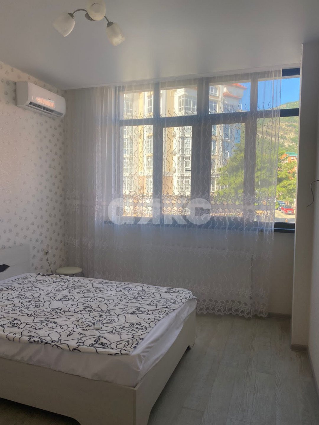 Фото №5: 2-комнатная квартира 75 м² - Геленджик, жилой комплекс Альбатрос, ул. Одесская, 3Ак5