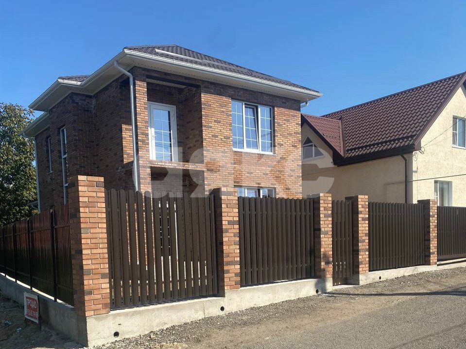 Фото №1: Дом 148 м² + 4 сот. - Горячий Ключ, Старый Рынок, ул. Ворошилова