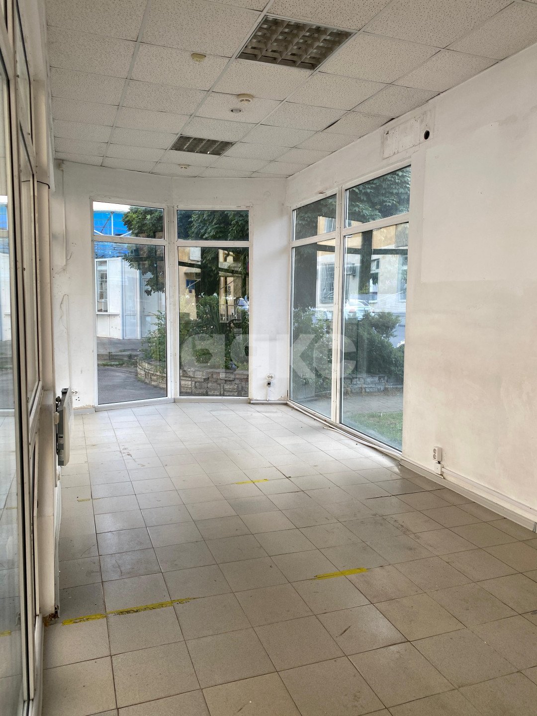 Фото №4: Коммерция 60 м² - Армавир, Оптика, ул. Свердлова, 71/1
