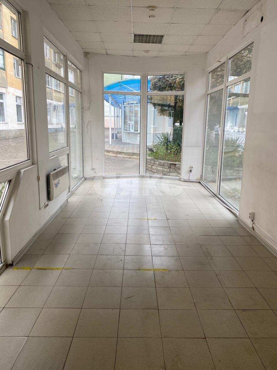 Фото №3: Коммерция 60 м² - Армавир, Оптика, ул. Свердлова, 71/1