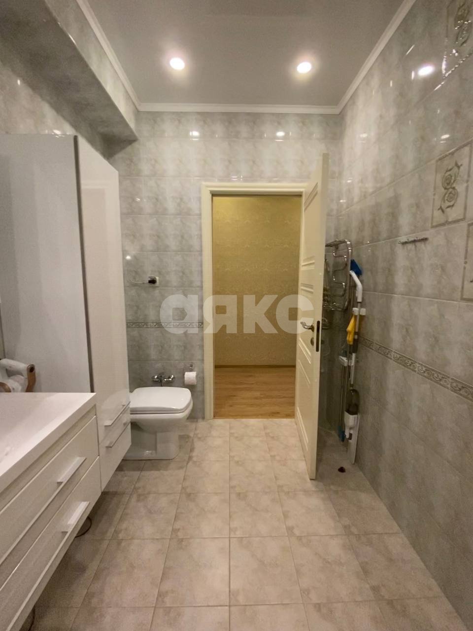 Фото №13: 3-комнатная квартира 130 м² - Ставрополь, № 5, ул. Мира, 355