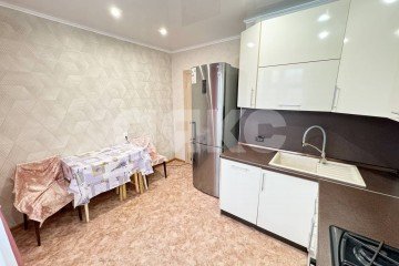 Фото №2: 3-комнатная квартира 81 м² - Нижнекамск, мкр. 34-й, ул. Студенческая, 32